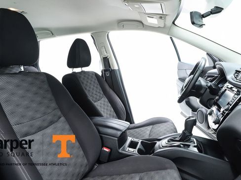 Used 2017 Nissan Rogue Sport SV w/ SV Premium Package image 35