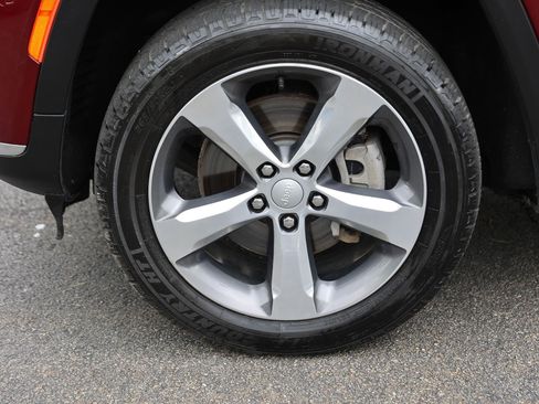 Used 2021 Jeep Grand Cherokee L Limited image 12