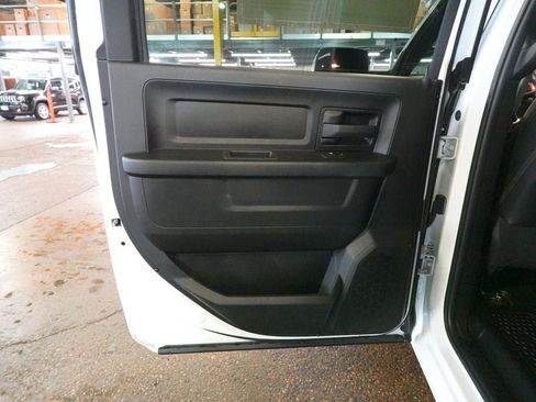 Used 2022 RAM 3500 Tradesman w/ Chrome Appearance Group AWD/4WD image 24