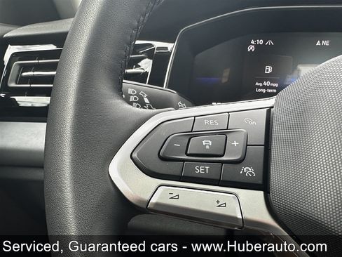 Used 2026 Volkswagen Jetta SE FWD image 33