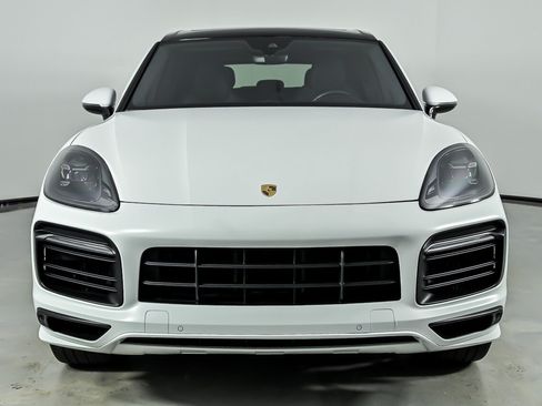 Used 2023 Porsche Cayenne GTS AWD/4WD image 5