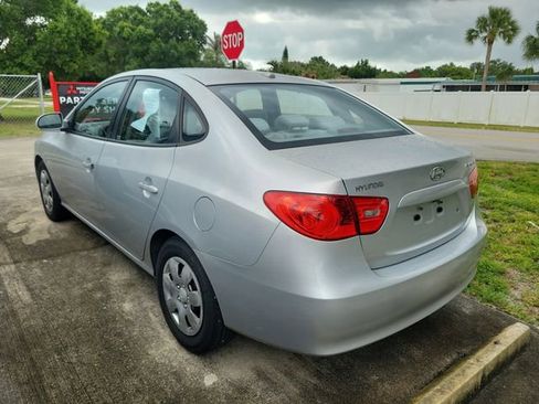 Used 2009 Hyundai Elantra GLS FWD image 3
