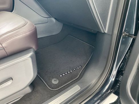 New 2025 Ford Expedition Platinum w/ Platinum Ultimate Package image 18