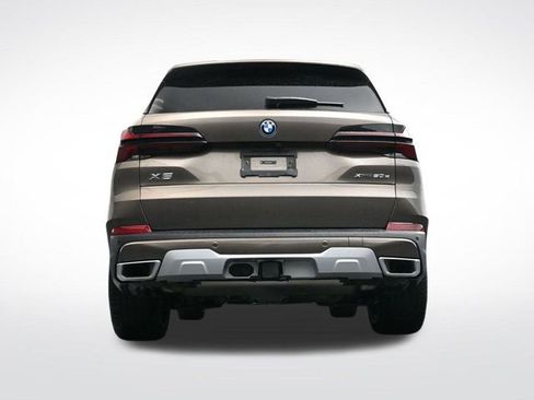 Used 2025 BMW X5 xDrive50e w/ Executive Package image 32
