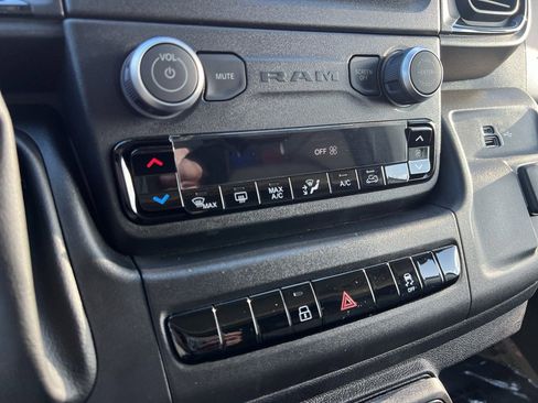 New 2026 RAM ProMaster 2500 w/ Convenience Group image 14