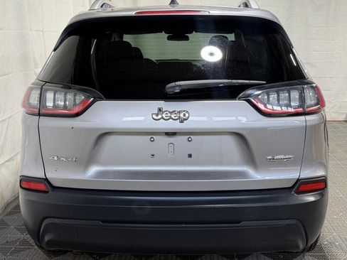 Used 2019 Jeep Cherokee Latitude Plus AWD/4WD image 10