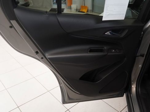 Used 2018 Chevrolet Equinox LT AWD/4WD image 22
