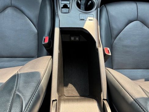 Used 2023 Toyota Camry XSE FWD image 29