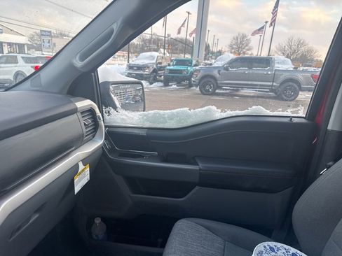 Certified 2022 Ford F150 XLT w/ Equipment Group 302A High image 18