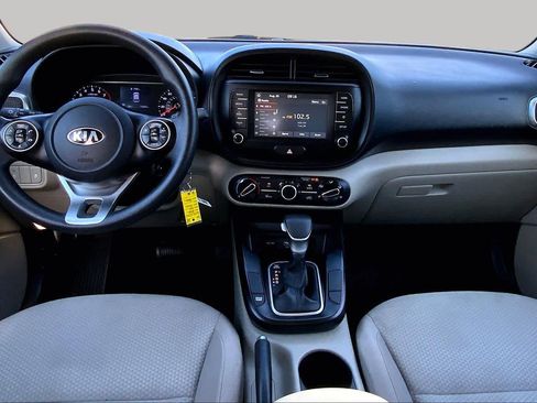 Used 2020 Kia Soul LX FWD image 16