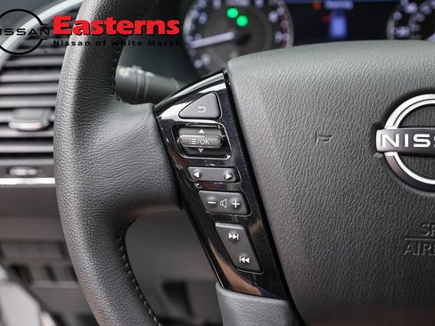 Used 2023 Nissan Armada SV AWD/4WD image 15