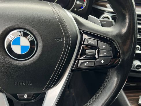 Used 2019 BMW 530i xDrive w/ Convenience Package image 39