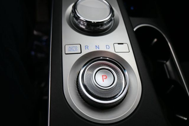 Used 2022 Genesis GV70 3.5T Sport w/ Sport Prestige Package AWD/4WD image 14