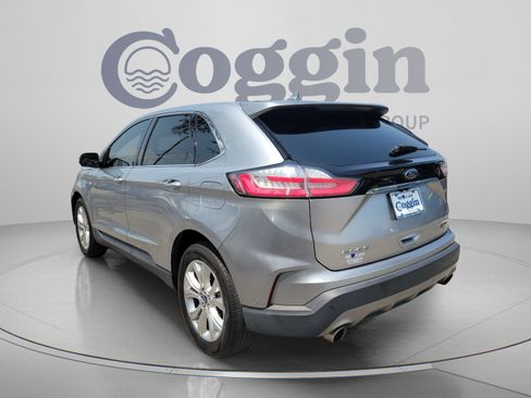 Used 2020 Ford Edge Titanium w/ Equipment Group 301A FWD image 2