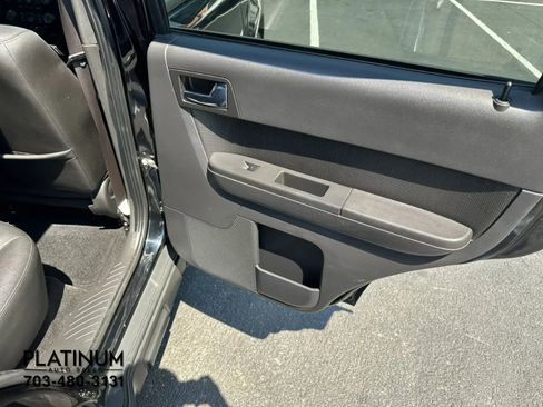 Used 2010 Ford Escape Limited AWD/4WD image 16