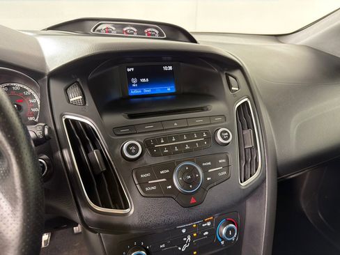 Used 2016 Ford Focus ST FWD image 15