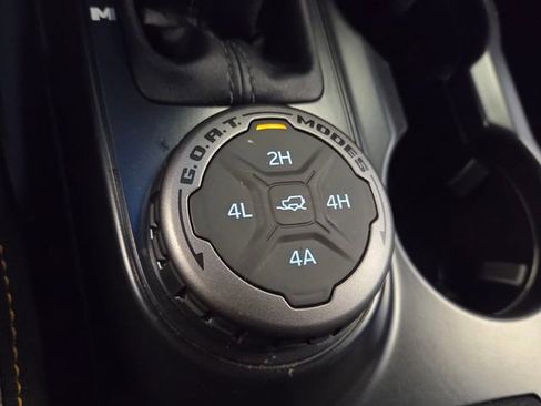 Used 2024 Ford Bronco Badlands image 23