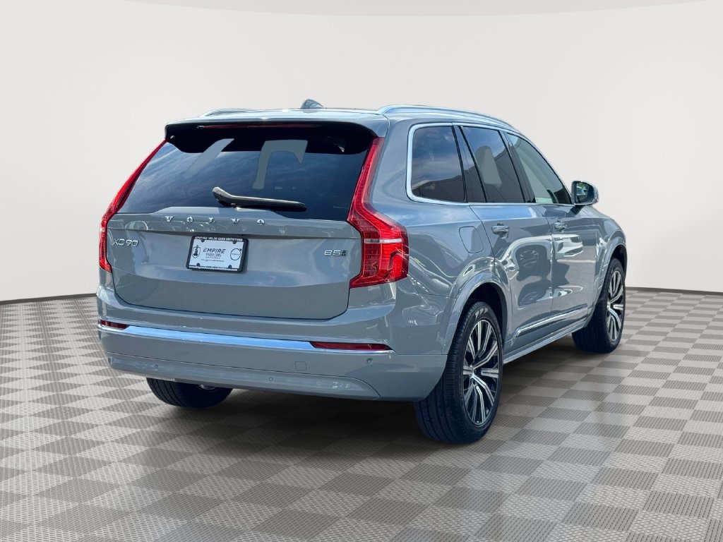Certified 2025 Volvo XC90 B5 Core AWD/4WD image 4