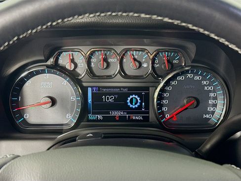 Used 2019 Chevrolet Tahoe LT w/ LT Signature Package image 12