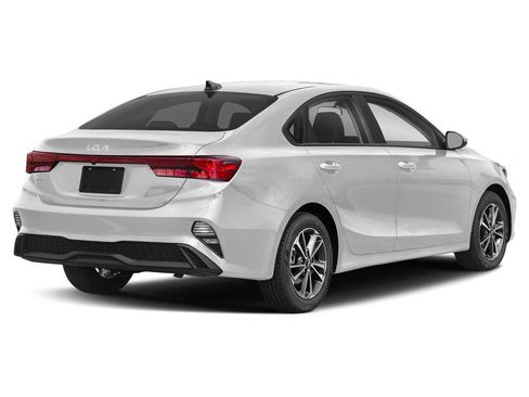 Used 2023 Kia Forte LXS FWD image 2