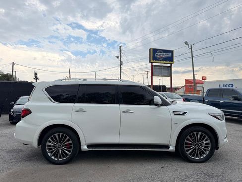 Used 2019 INFINITI QX80 Luxe w/ 22" Wheel Package RWD image 4