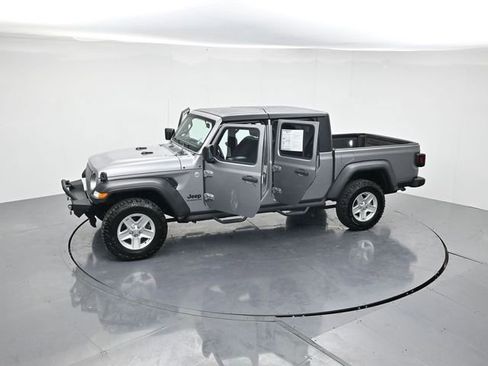 Used 2020 Jeep Gladiator Sport w/ Quick Order Package 24S image 45