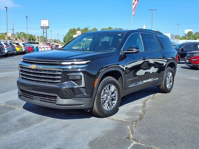 Certified 2025 Chevrolet Traverse LT