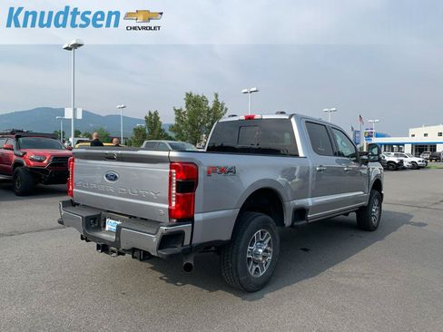 Used 2024 Ford F350 Lariat w/ Lariat Ultimate Package AWD/4WD image 8