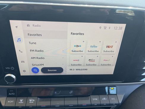 Used 2025 Toyota Camry LE image 15