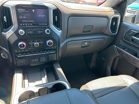 Used 2023 GMC Sierra 3500 Denali w/ Denali Black Diamond Edition AWD/4WD image 16