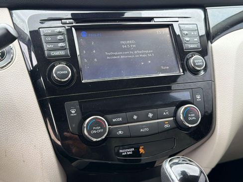 Used 2018 Nissan Rogue Sport SL w/ SL Premium Package image 24