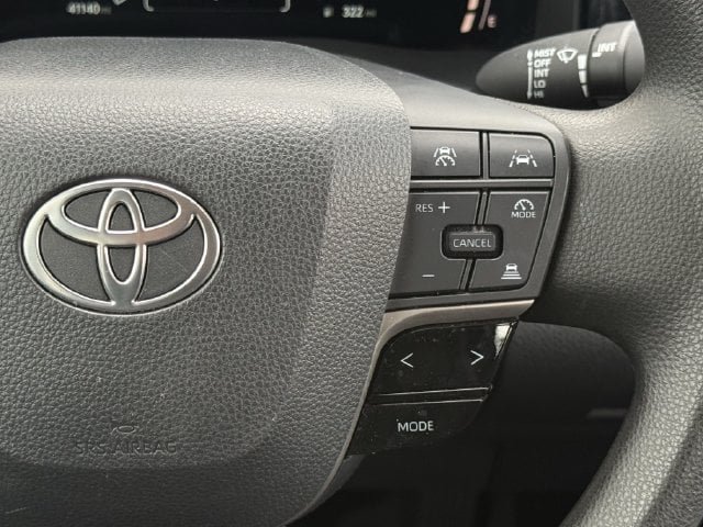 Used 2025 Toyota Camry LE FWD image 15