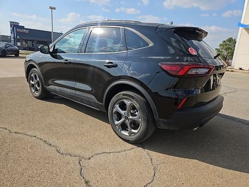 Used 2025 Ford Escape ST-Line image 7