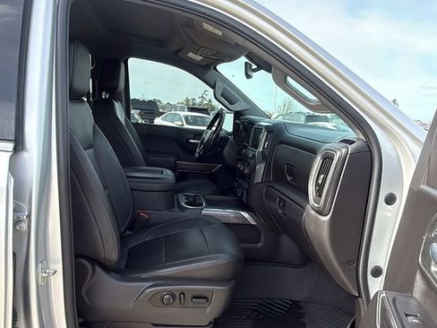 Used 2021 Chevrolet Silverado 1500 LTZ image 25