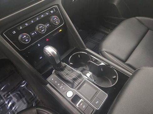 Used 2022 Volkswagen Atlas SE image 33