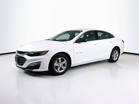 Used 2024 Chevrolet Malibu LS image 4