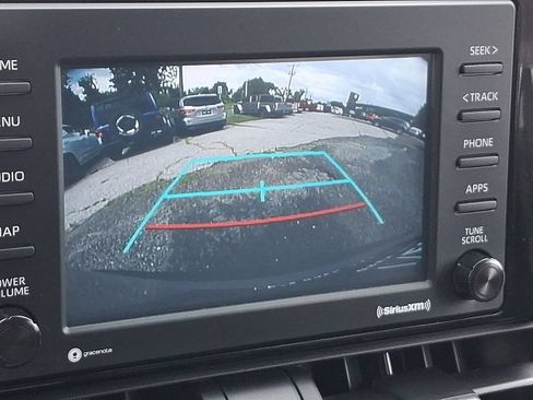 Used 2022 Toyota RAV4 LE AWD/4WD image 18