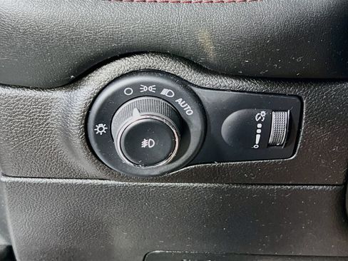 Used 2023 Dodge Durango GT AWD/4WD image 10