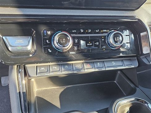 Used 2023 GMC Sierra 1500 AT4 w/ AT4 Premium Package image 21