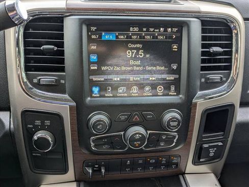 Used 2016 RAM 2500 Laramie w/ Convenience Group AWD/4WD image 11
