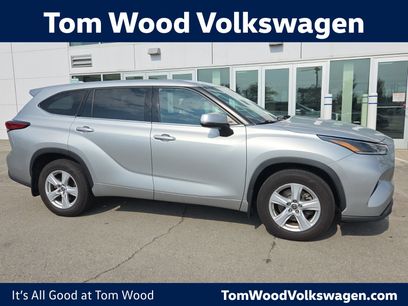 Used 2021 Toyota Highlander LE