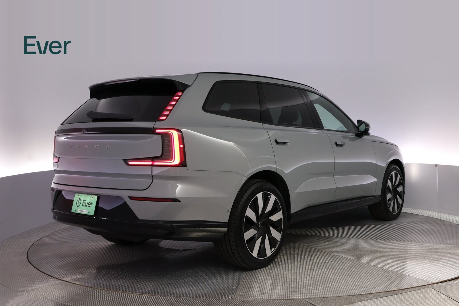 Used 2025 Volvo EX90 Ultra AWD/4WD image 3