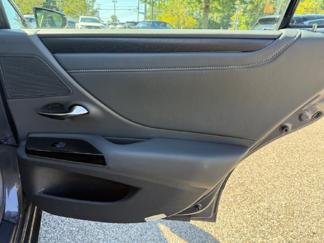 Used 2024 Lexus ES 350 w/ Premium Package FWD image 28