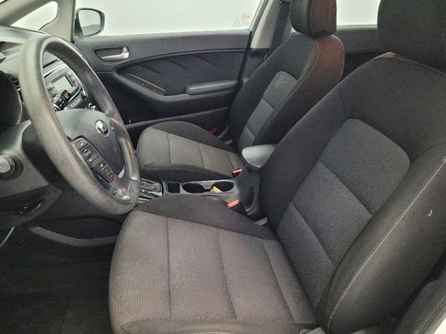 Used 2017 Kia Forte LX image 17