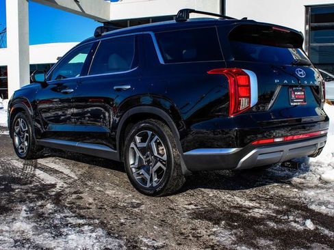 Used 2023 Hyundai Palisade Limited image 4