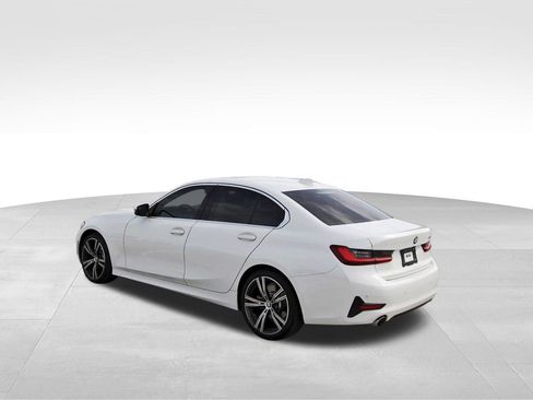 Used 2022 BMW 330i Sedan w/ Driving Assistance Package image 3