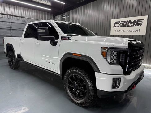 Used 2022 GMC Sierra 2500 AT4 w/ AT4 Premium Plus Package AWD/4WD image 2