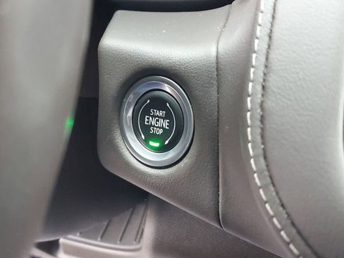 Used 2023 GMC Yukon XL SLE w/ Gmc Pro Safety Plus Package image 26