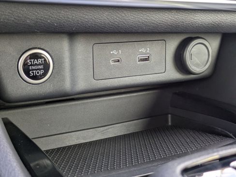 Certified 2023 Nissan Rogue SV image 23