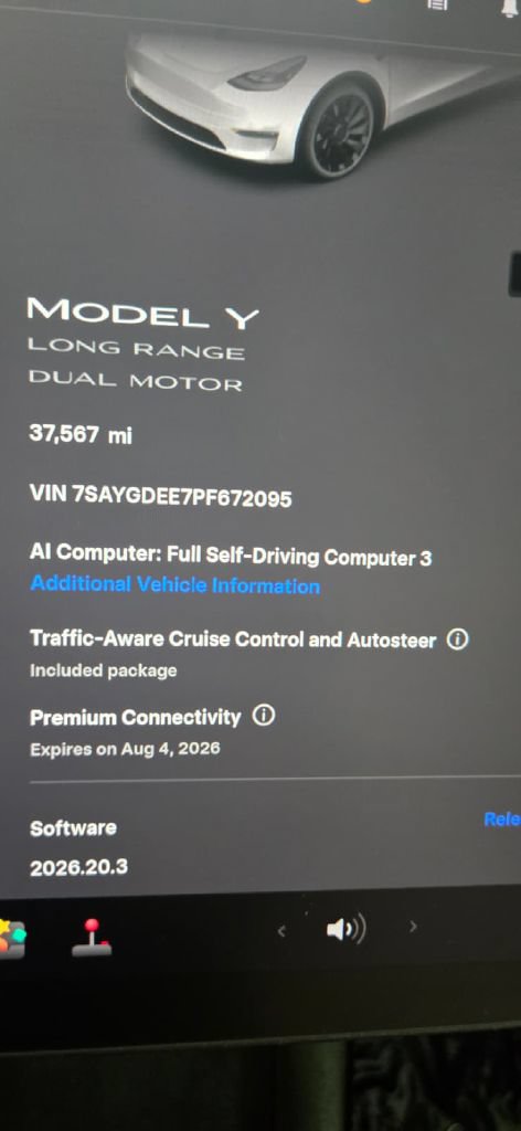 Used 2023 Tesla Model Y AWD image 9